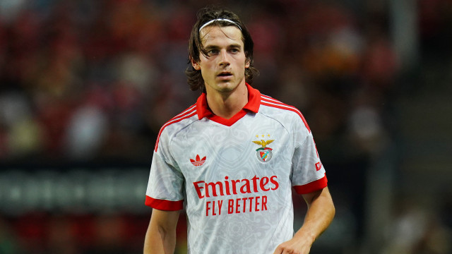 Sem tempo a perder. Kaminski força mão de Marco Silva no Benfica