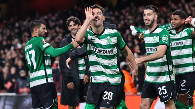 Só o Sporting resistiu. Arsenal festeja 20 anos da 'masmorra portuguesa'