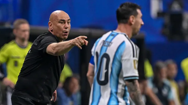 Selecionador do Egito revela conversa com Messi: "Não és justo..."