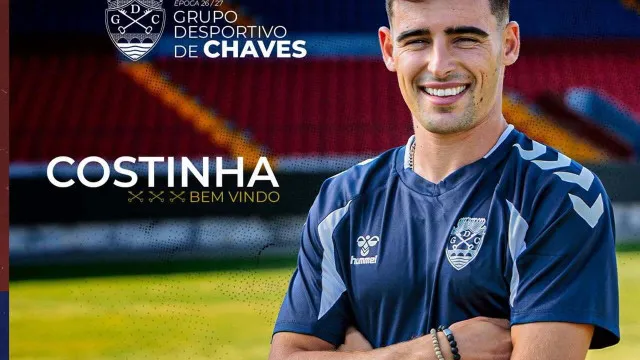 Oficial: Petro de Luanda empresta Costinha ao Desportivo de Chaves