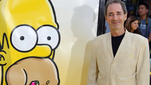 
                    Shearer dá voz a personagens icónicas de Simpsons, mas revela: 