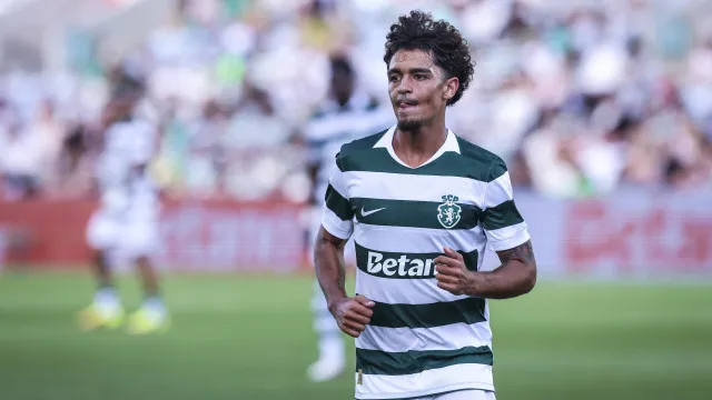 
                    Reforços com miolo e juventude a agarrar o lugar. Sporting-Celtic à lupa
                