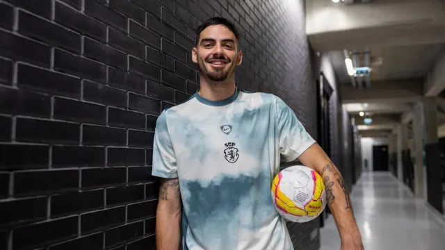 Oficial: Erick Mendonça está de volta ao Sporting