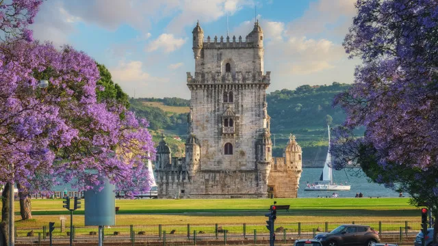 
                    Top 5 de destinos de verão mais baratos de 2026 (Só há um país europeu)
                