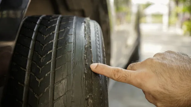Pneus em mau estado? ConheÃ§a os riscos e os cuidados