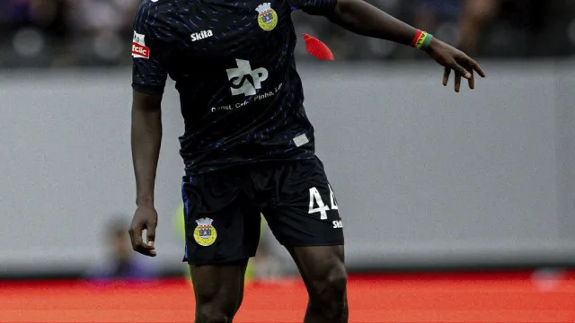 Oficial: Arouca transfere defesa Amadou Danté para os checos do Brno