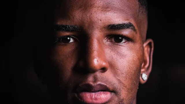 Oficial: Yeimar Mosquera reforça Vitória SC até 2030