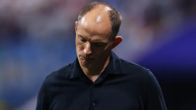 
                    Diário do Mundial2026: Tuchel debaixo de fogo com Malvinas no horizonte
                