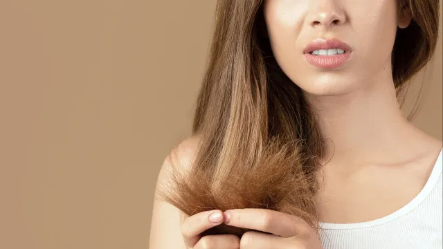 
                    3 regras obrigatórias para não estragar o cabelo durante o verão
                