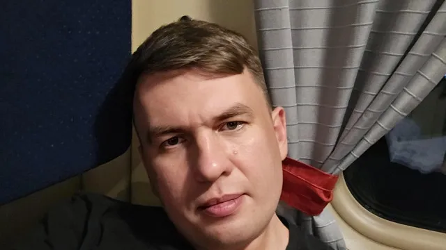 
                    Crítico (mas ex-apoiante) de Putin internado em clínica psiquiátrica
                