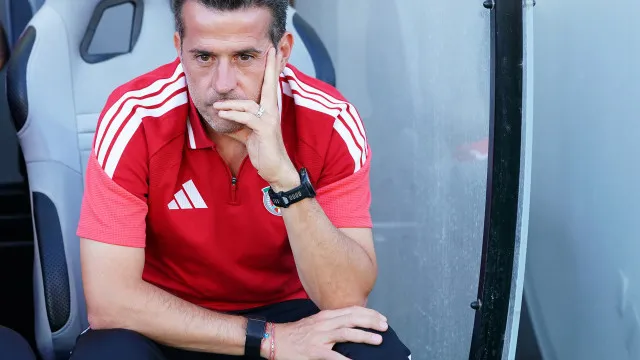 Mexida forÃ§ada ao centro. O onze provÃ¡vel do Benfica contra o Hearts