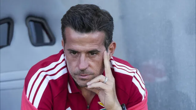 
                    Marco Silva desfaz as dúvidas. Os onzes para o Moreirense-Benfica
                
