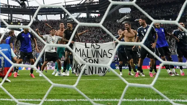 
                    Argentina desata bronca. O que dizem FIFA, EUA, Inglaterra e... Malvinas
                