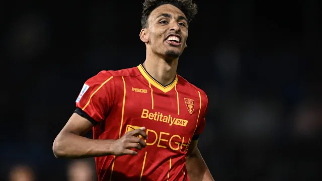 
                    O rumor da semana: Tiago Gabriel faz esquecer António Silva no Benfica?
                