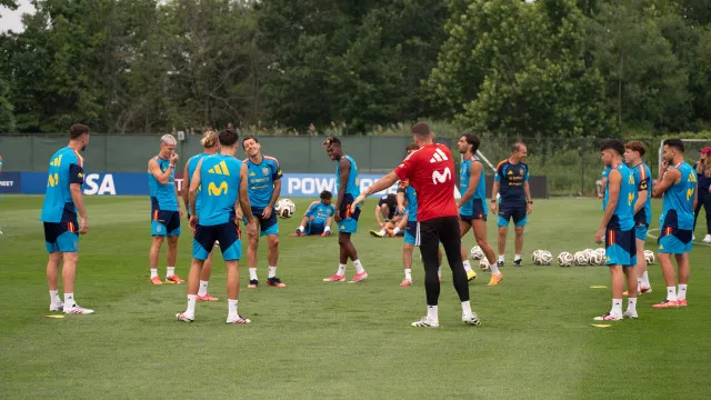
                    Tempestades obrigam Espanha a cancelar último treino antes da final
                