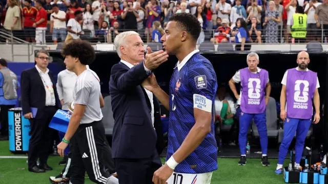 Mbappé despede-se de Deschamps: "Nem sempre valorizaram a tua grandeza"