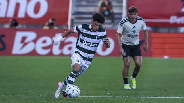 
                    Flávio Gonçalves motiva telefonema do Sporting a Jorge Mendes
                