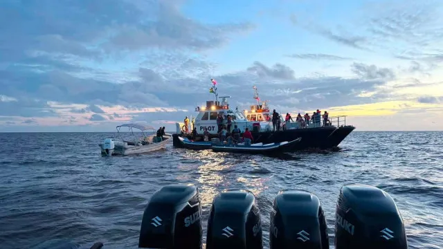
                    Número de resgatados do naufrágio na Guiana sobe para 67
                