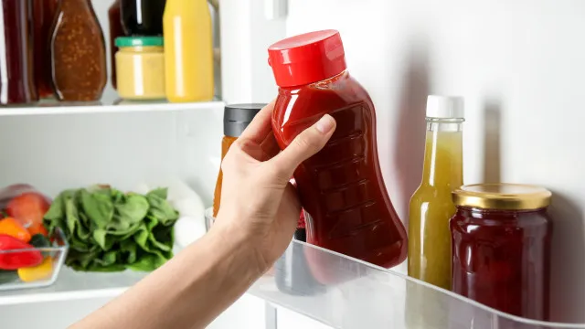 Há molhos que nunca deve consumir depois do prazo. Saiba quais