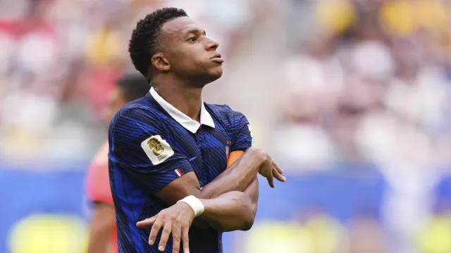 Mbappé fez aquilo que só Eusébio tinha conseguido... e acabou sem títulos