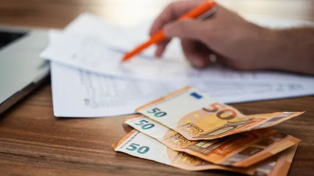 Governo explica Imposto do Selo e revela as isenÃ§Ãµes "mais importantes"