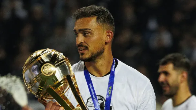 
                    Herói da final da Taça da Liga falha estágio de pré-época do Vitória SC
                