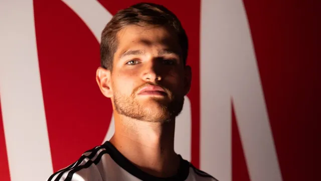 Oficial: André Gomes deixa Benfica e assina em definitivo pelo Casa Pia
