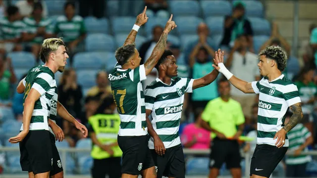 LeÃ£o de cara lavada massacra frÃ¡geis gauleses. Sporting-Strasbourg Ã  lupa