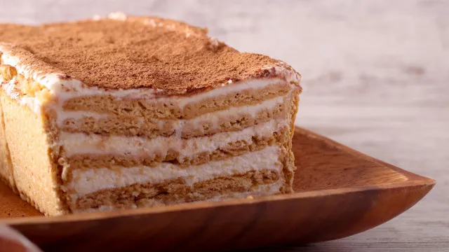 
                    Bolo de bolacha gelado: A receita fácil e irresistível para o verão 
                