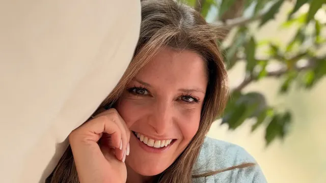 Filho de Maria Botelho Moniz fala espanhol e inglÃªs. Apresentadora reage