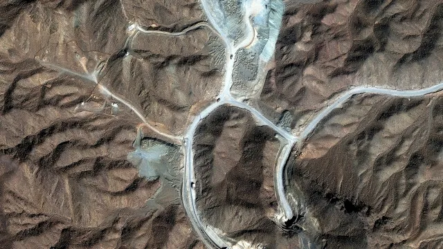 
                    Pickaxe Mountain: Que complexo é este que Trump quer destruir? E porquê?
                