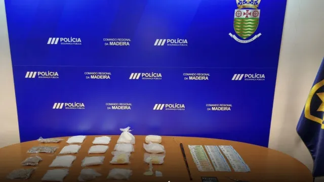 
                    PSP apreende 6,9 kg de droga e detém dois homens na Madeira
                