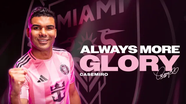 Oficial: Já jogou com Cristiano Ronaldo e agora vai ser colega de Messi