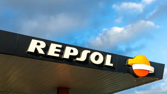 Lucros da Repsol dispararam 265% Ã  boleia da subida do preÃ§o do petrÃ³leo