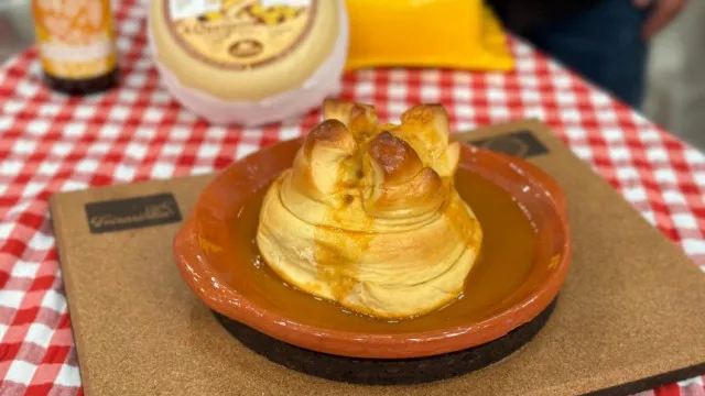 Francesinha de regueifa. Eis a receita com o pÃ£o especial de Valongo