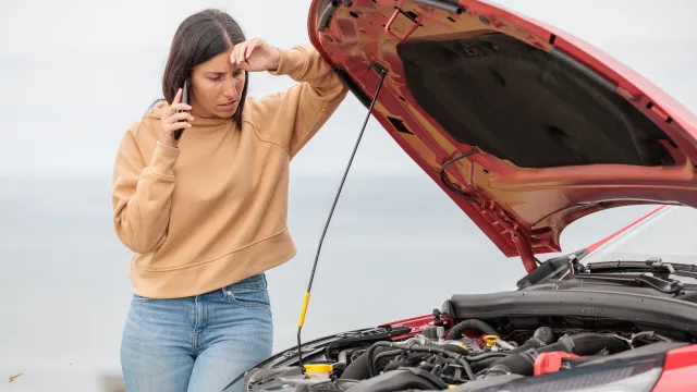 
                    Vai de férias? Calor pode sair caro ao seu carro e torná-las num pesadelo
                