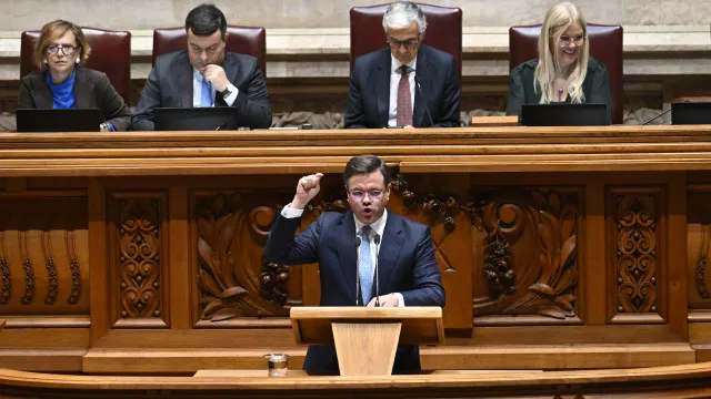 
                    Após CM, Governo recusa comentar Luís Neves: 