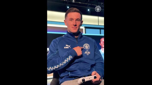 "Escolhe...". Manchester City usa videojogo para anunciar reforço recorde