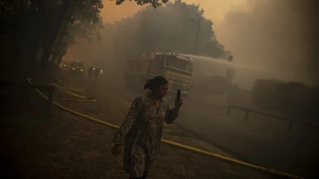 IncÃªndio em FranÃ§a destrÃ³i 12.500 hectares e retira 44 mil pessoas