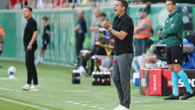 
                    Rotação total. O onze inicial de Marco Silva para o Benfica-Belenenses
                