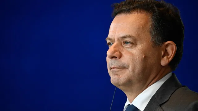 
                    Taxas do IRS descem 0,3 e 0,5 pontos até ao 6.º escalão
                
