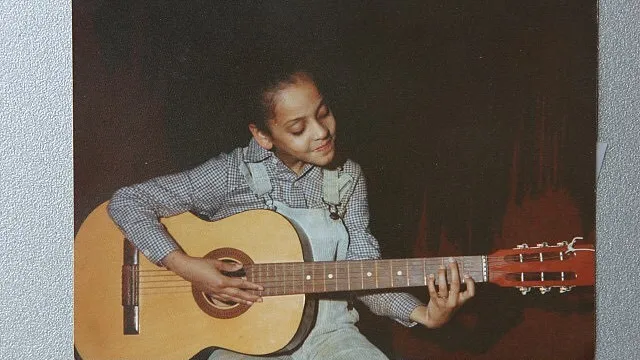 Quando era pequenina: "Apesar de nÃ£o haver muito dinheiro, fui feliz"