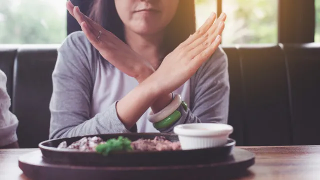 O prato que os oncologistas nunca pedem em restaurantes. Eis os riscos