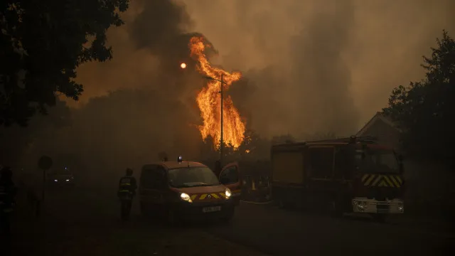 Macron mobiliza ForÃ§as Armadas para combater incÃªndios em FranÃ§a