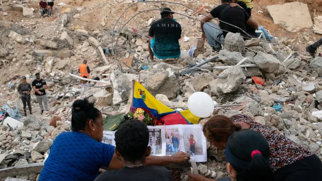 
                    Número de mortos nos sismos na Venezuela aumenta para 5.546
                