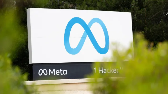 
                    Meta retira-se de compromisso para usar apenas energia renovável
                