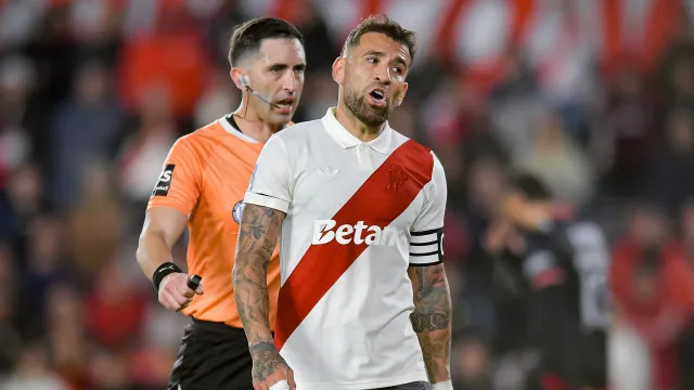 
                    Estreia para esquecer de Otamendi no River Plate: 