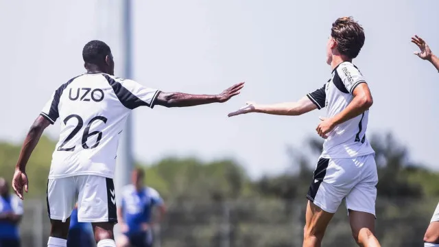
                    Vitória SC empata com Nottingham Forest na conclusão do estágio
                