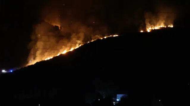 Mais de 400 pessoas retiradas no sul de ItÃ¡lia devido a incÃªndio