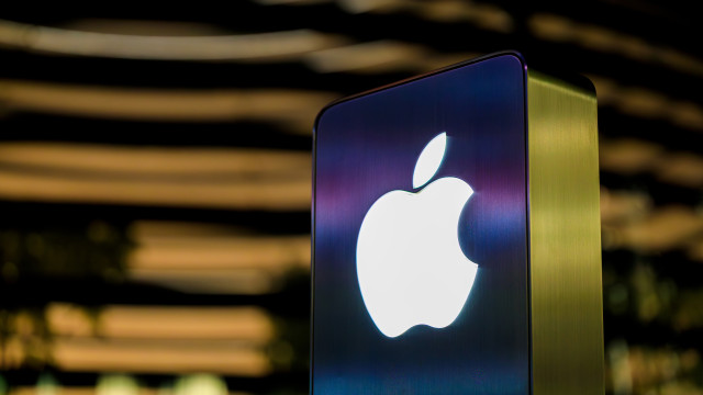 Apple é alvo de ação por apps de cassino disponível para crianças no iPhone